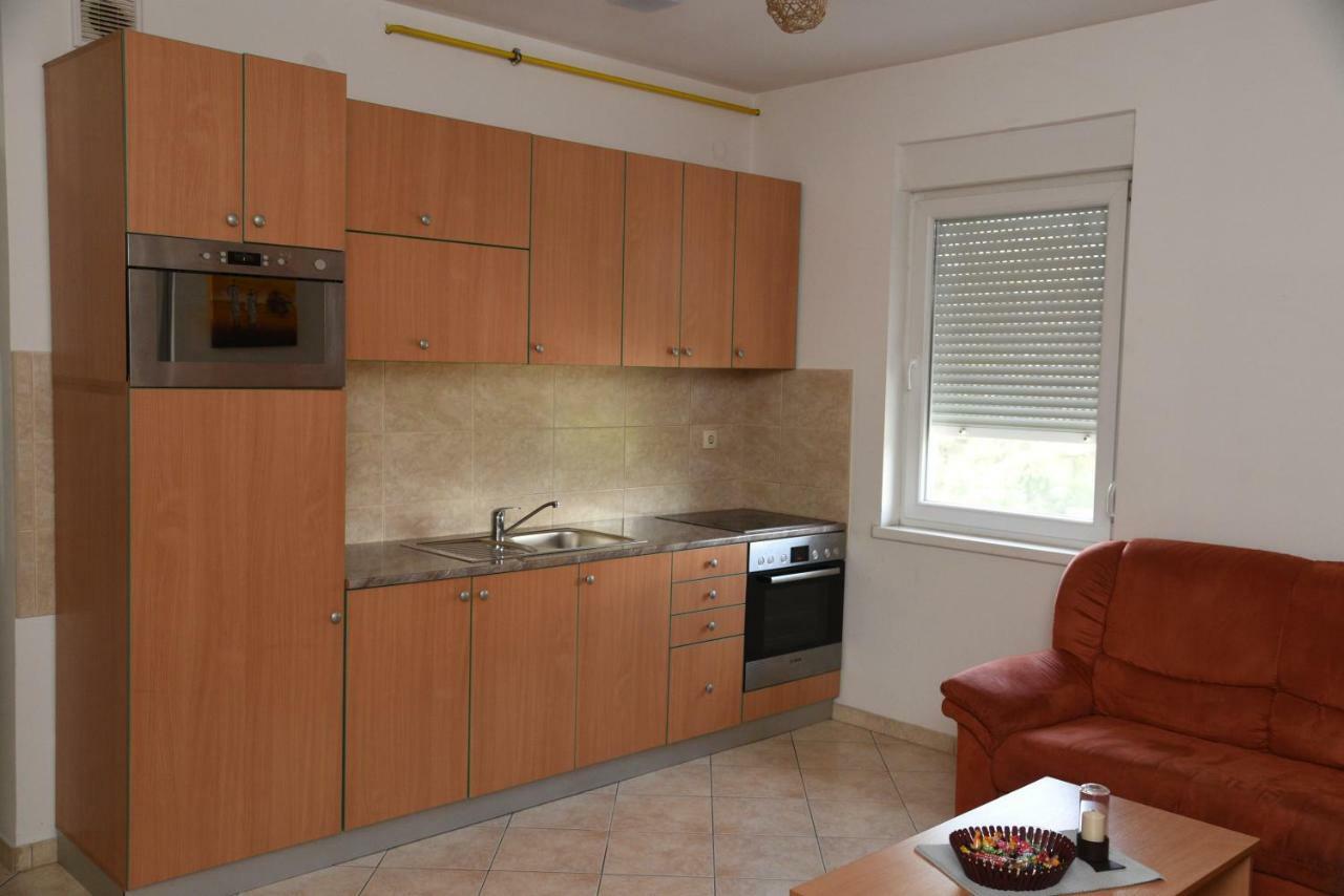 Apartmani - Vila Kovilje Banja Koviljača Exterior foto